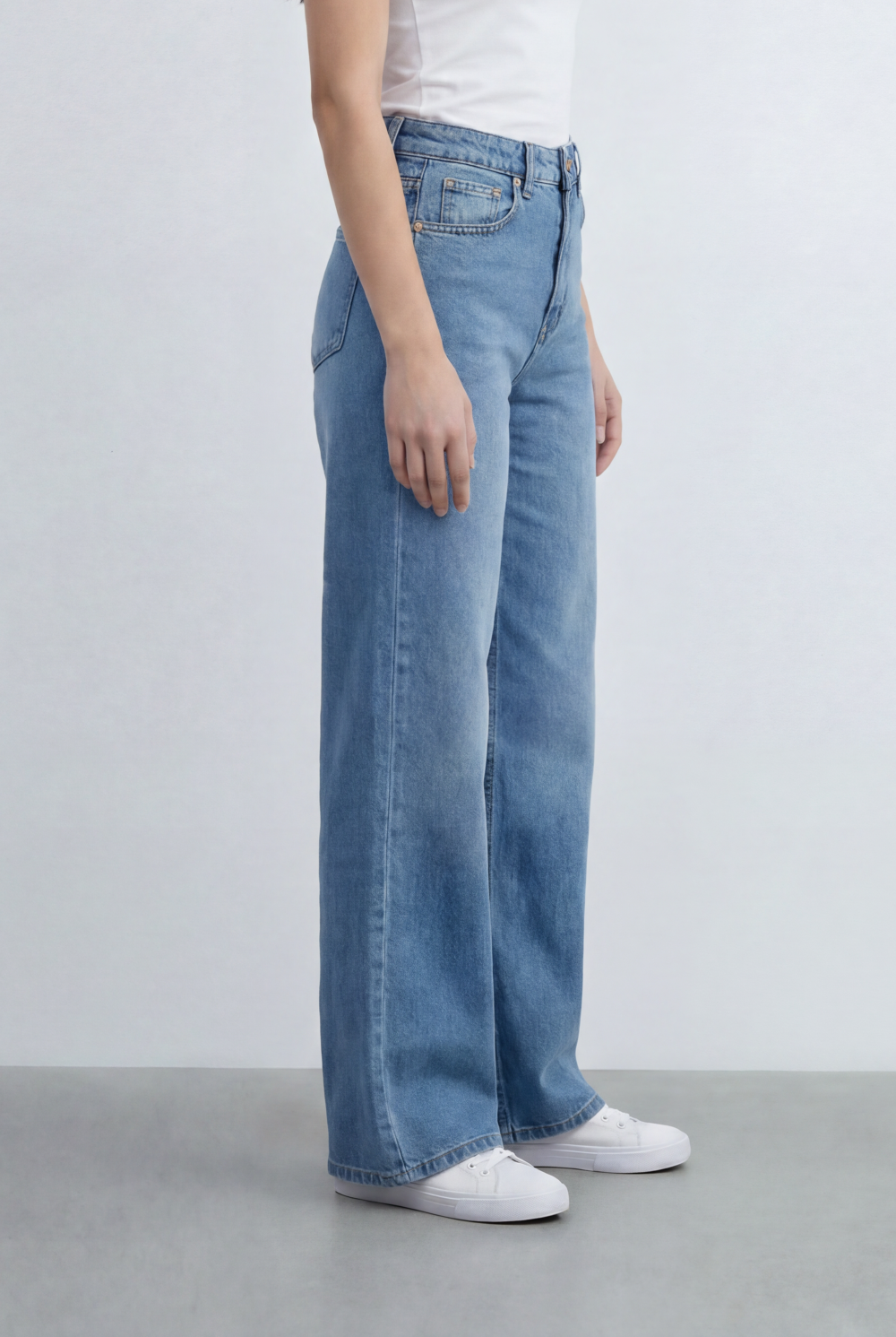 Women’s Tomato Store Soft Washed Finish Wide Leg Denim Pants