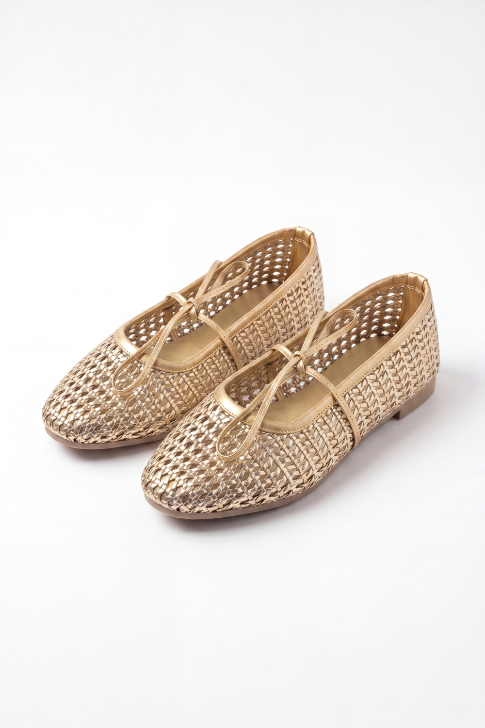 Women’s Tomato Store Woven Bow Ballet Flats Shoes Braided Basket Texture Across The Closed Upper Front Tie Bow Detail