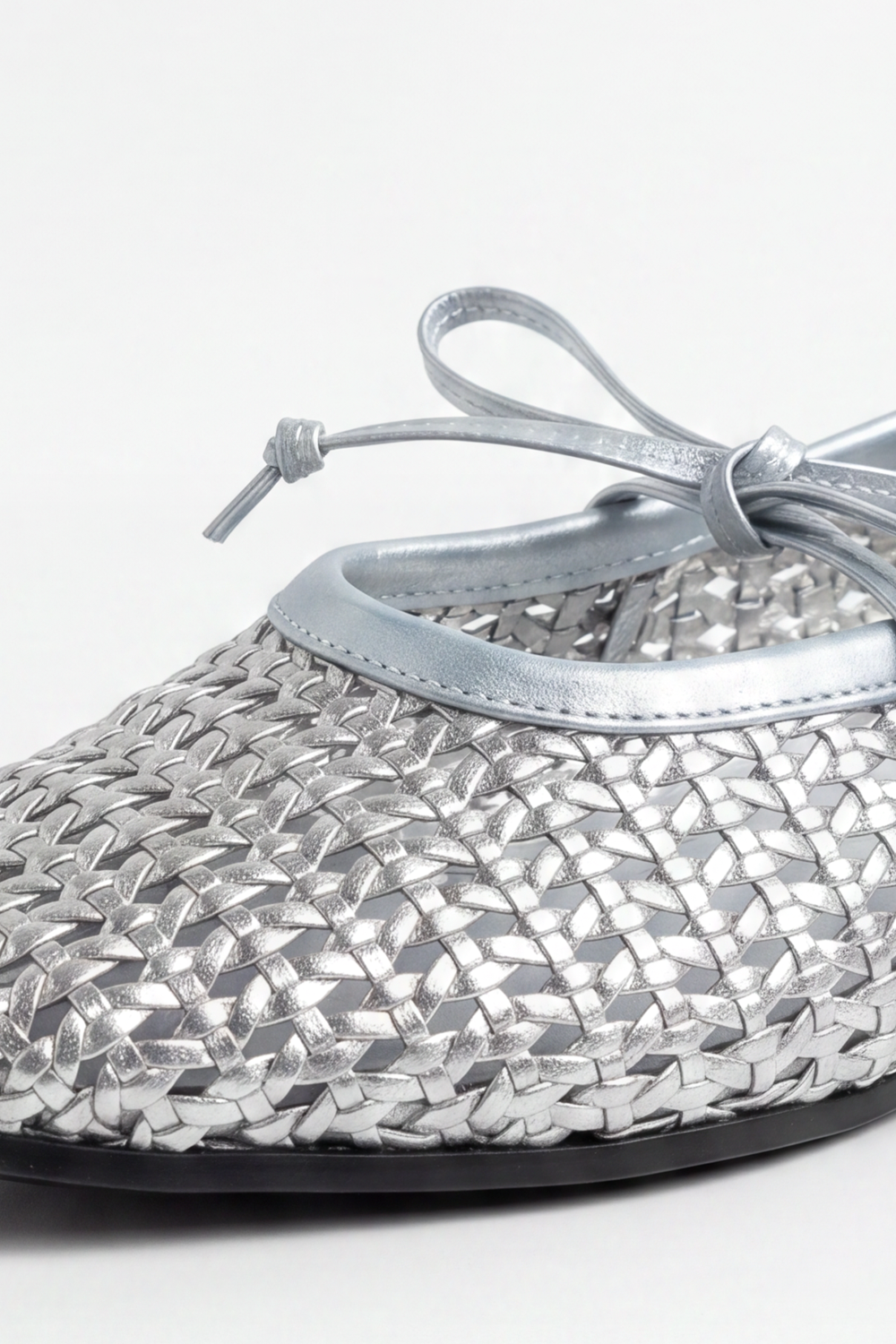 Women’s Tomato Store Woven Bow Ballet Flats Shoes Braided Basket Texture Across The Closed Upper Front Tie Bow Detail