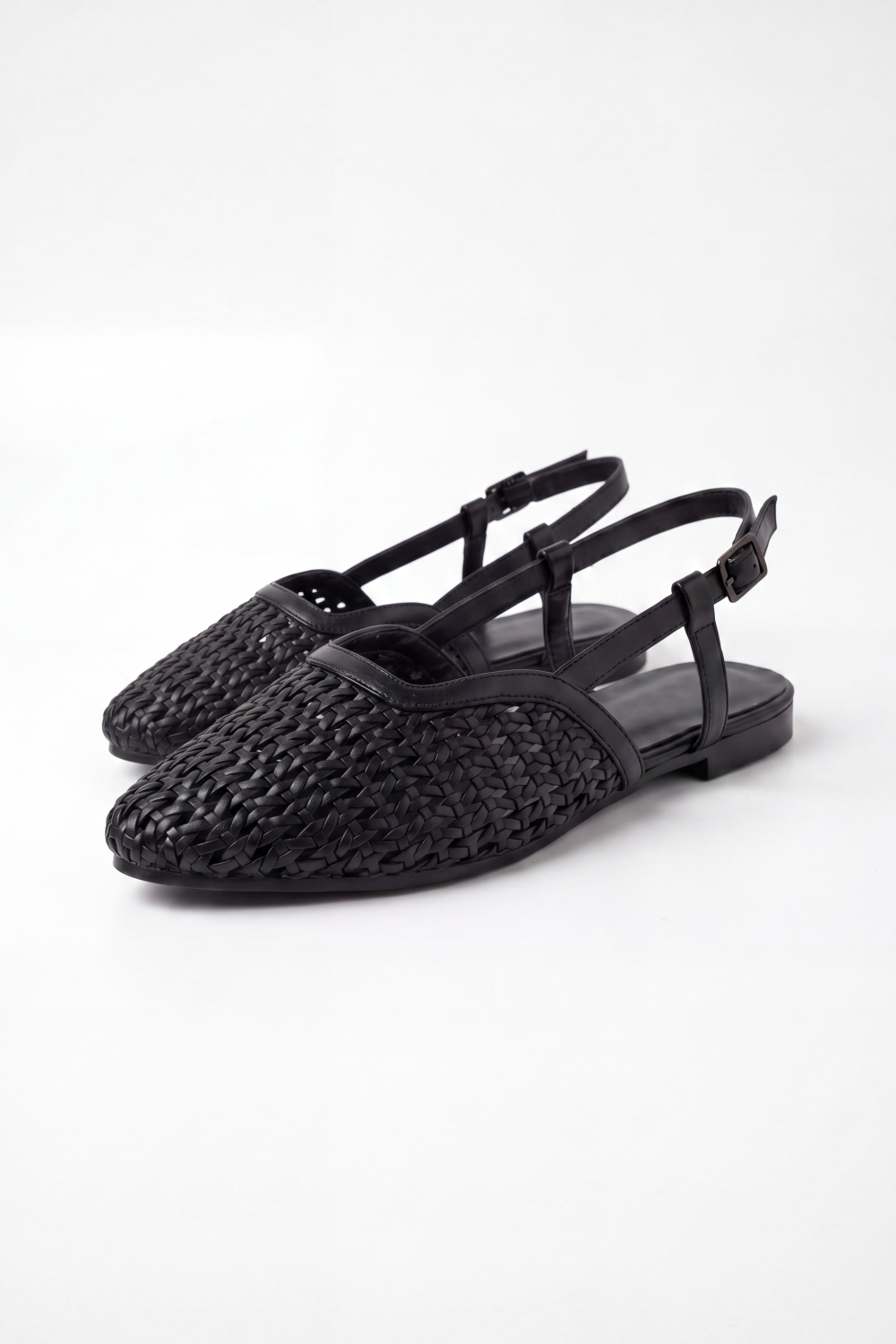 Women’s Tomato Store Braided Slingback Flats Basket Weave Texture Covers The Pointed Upper Slim Buckle Strap Open Back Shape Duck Sandals