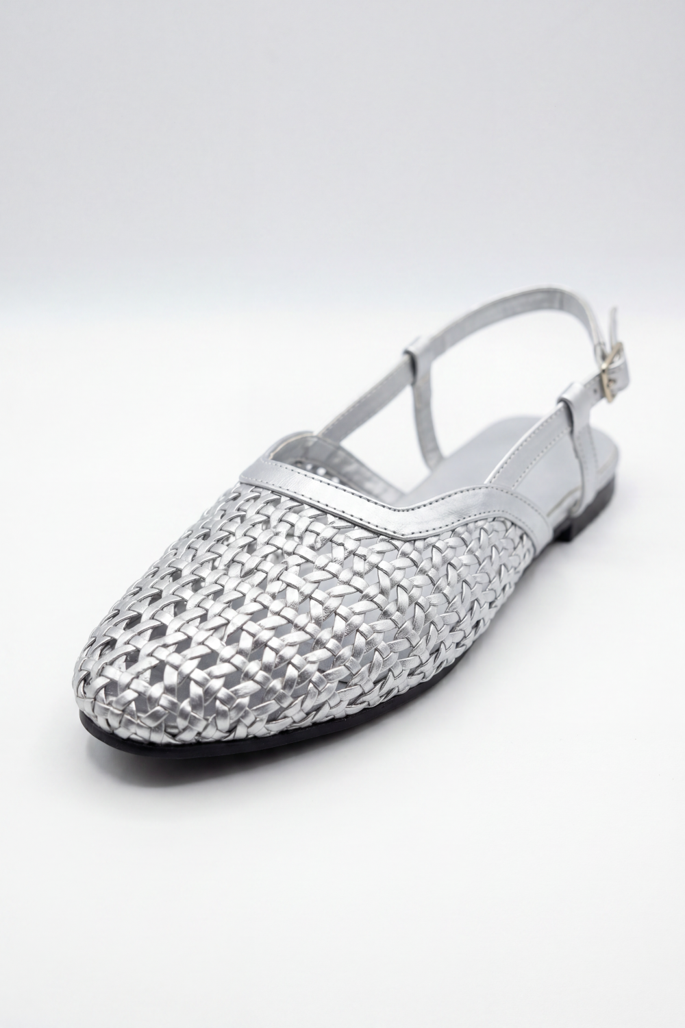 Women’s Tomato Store Braided Slingback Flats Basket Weave Texture Covers The Pointed Upper Slim Buckle Strap Open Back Shape Duck Sandals