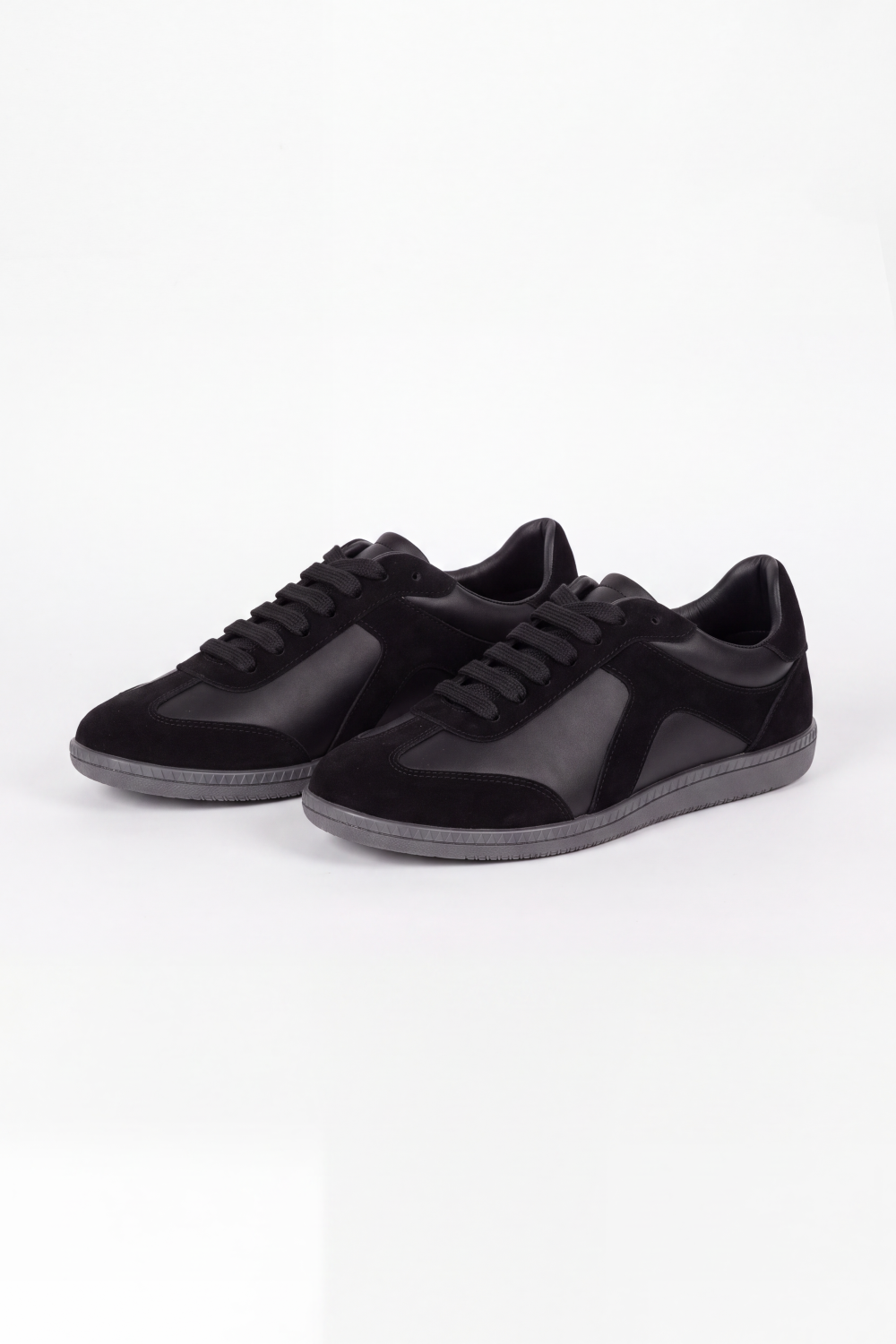 Women's Tomato Store Suede-Panel Sneakers Mixed-Texture Upper Lace-Up Design Contrast Rubber