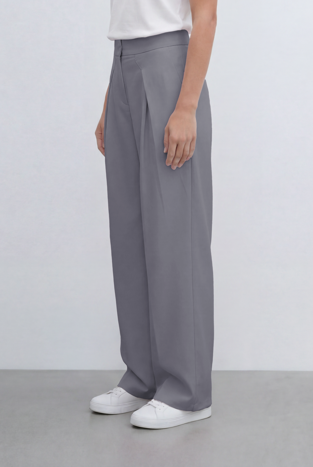 Women’s Tomato Store Tailored Basic Pants With Front Pleat Details Flowing Silhouette
