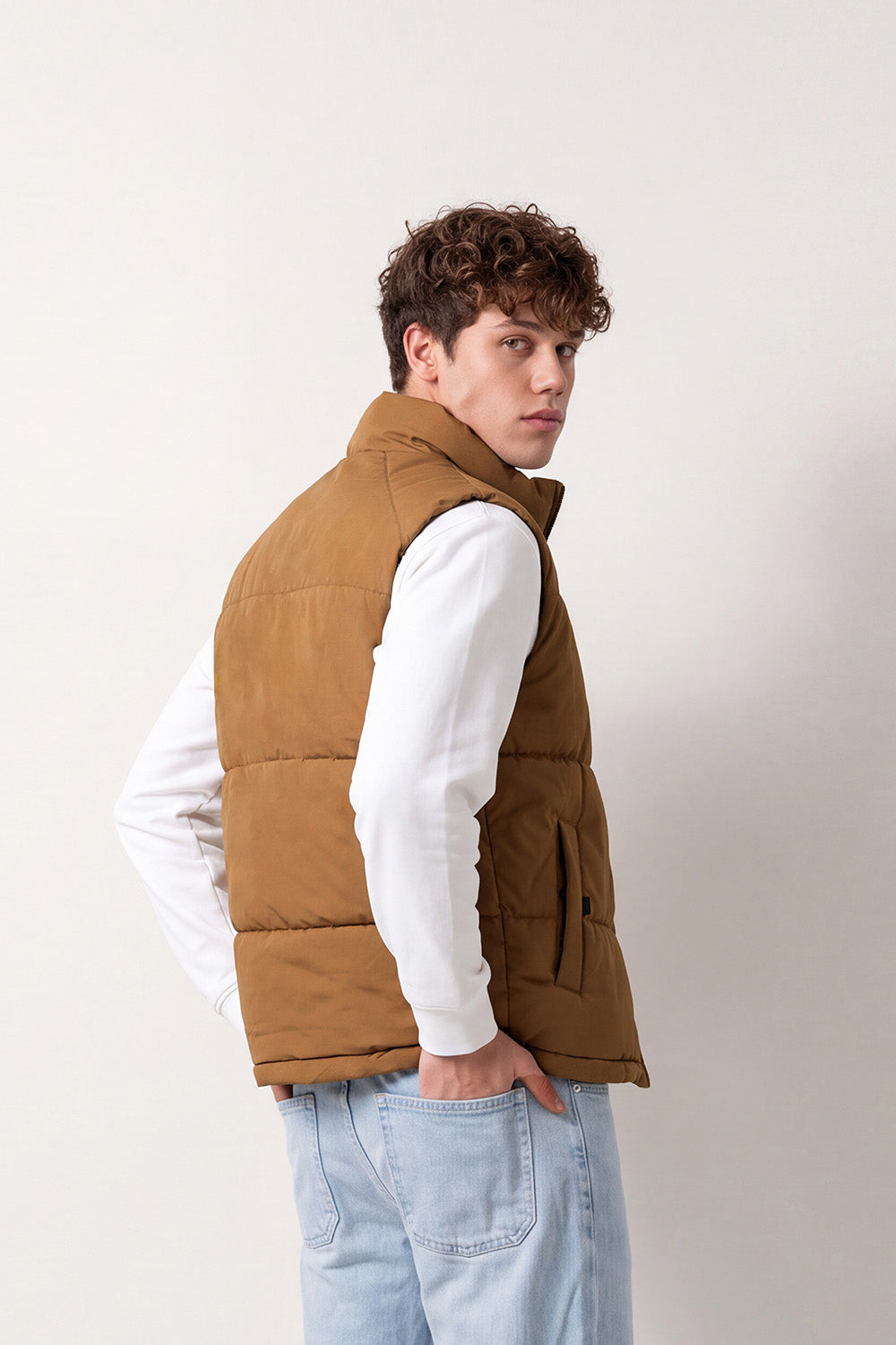Men's Tomato Store Padded Vest Sleeveless High Neck Snap Zip Front Large Patch Pockets Logo Badge Detail