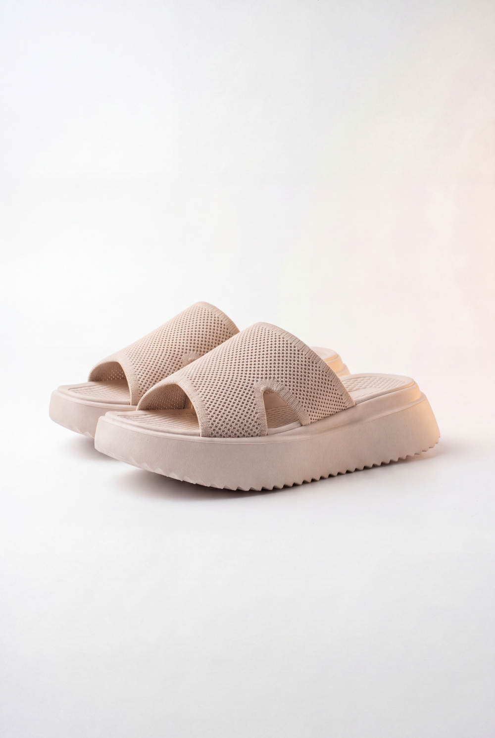 Women’s Tomato Store Platform Slides Textured Knit Upper Lightweight Cushioned Sole Slipper