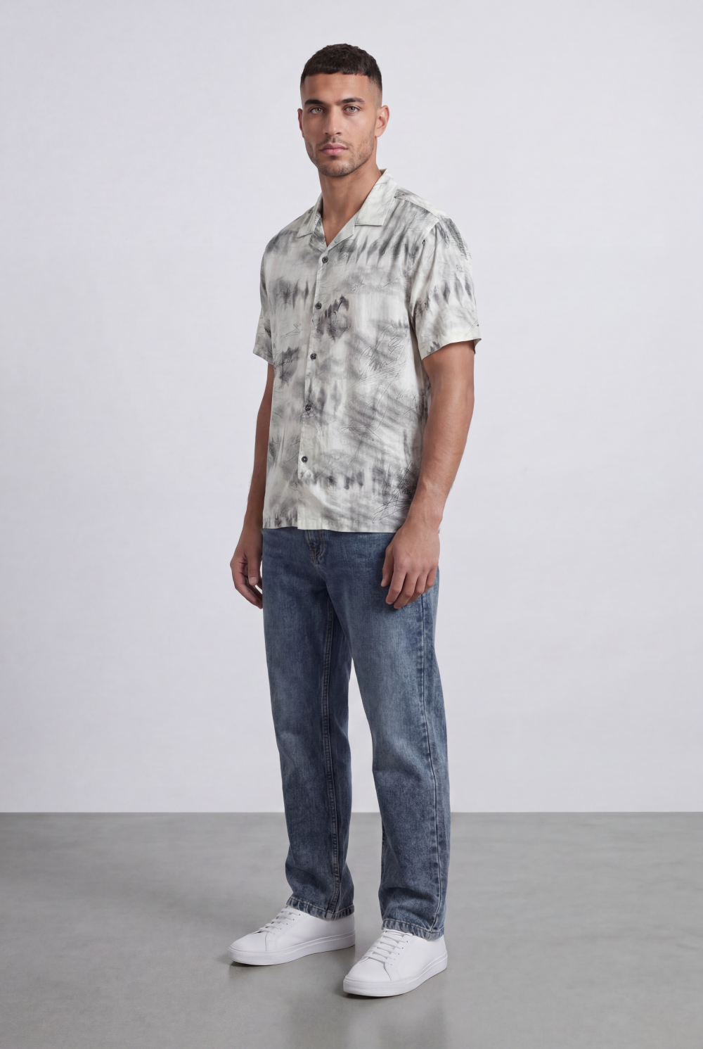 Men’s Tomato Store Allover Signature Script Print Camp Collar Shirt Regular Fit Button Front