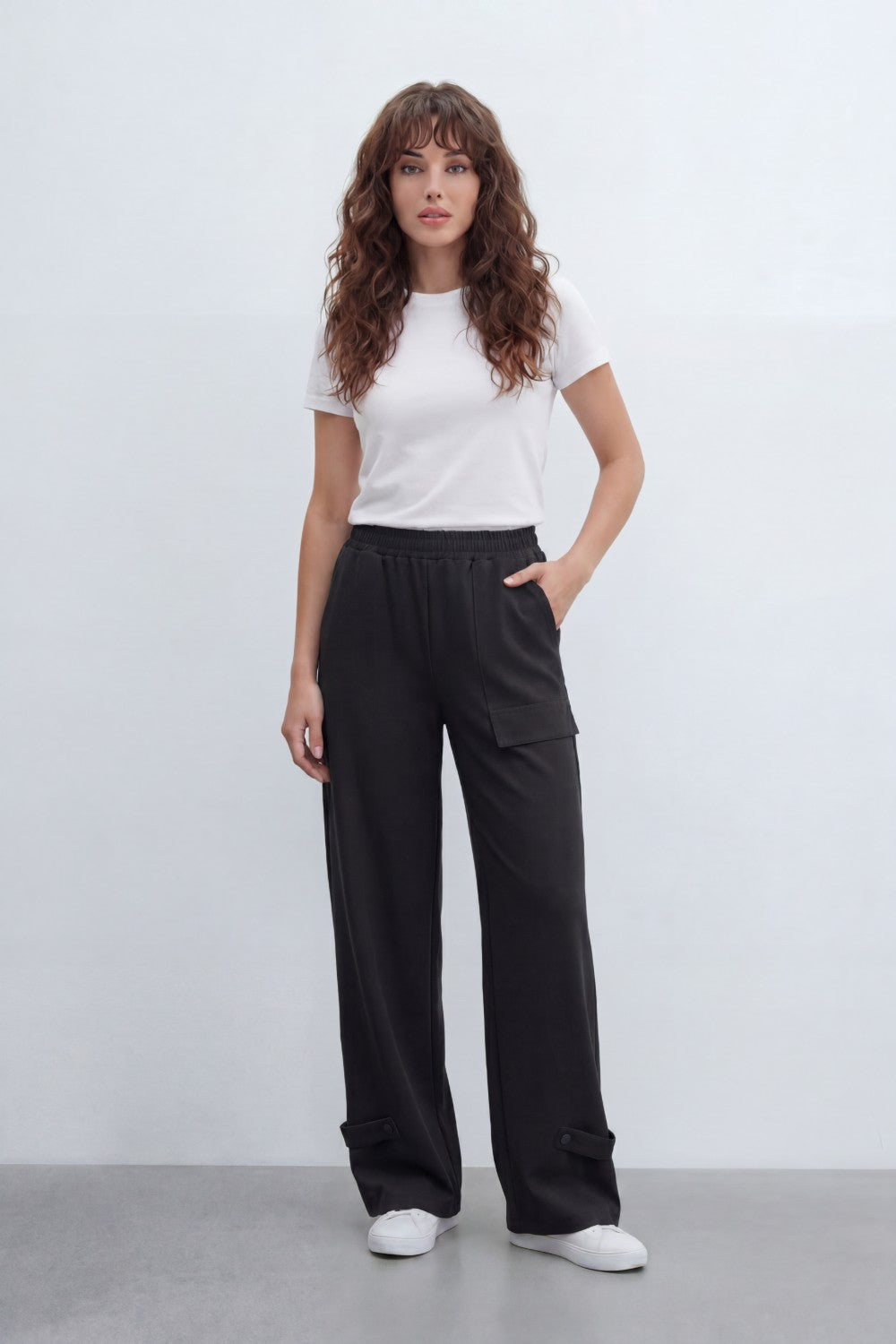 Women’s Tomato Store Utility Basic Pants With Smooth Solid Dye Surface Soft Twill Texture Elastic Waistband Side Pocket Cargo