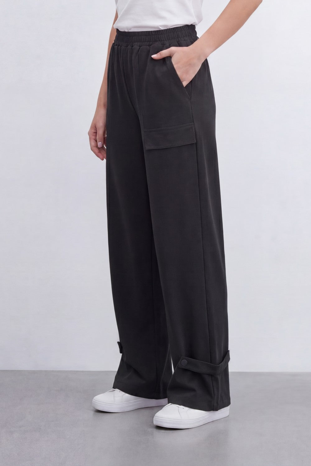 Women’s Tomato Store Utility Basic Pants With Smooth Solid Dye Surface Soft Twill Texture Elastic Waistband Side Pocket Cargo