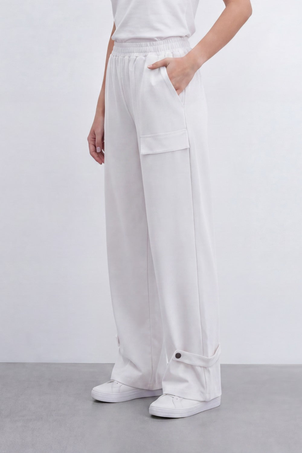 Women’s Tomato Store Utility Basic Pants With Smooth Solid Dye Surface Soft Twill Texture Elastic Waistband Side Pocket Cargo