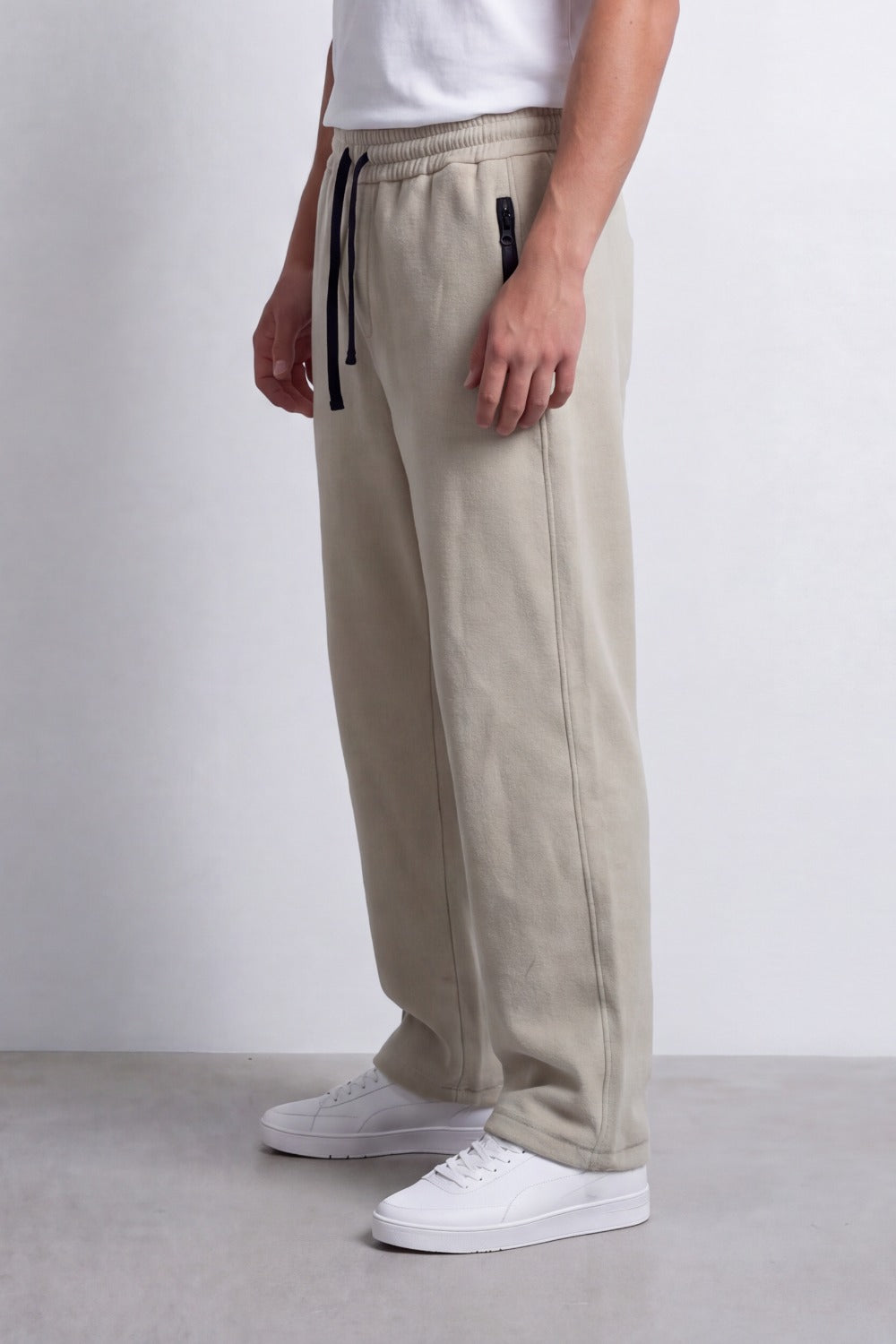 Men's Tomato Store Soft Twill Jogger Sweatpants Elastic Drawstring Waist Side Zip Pocket Detail Wide Leg