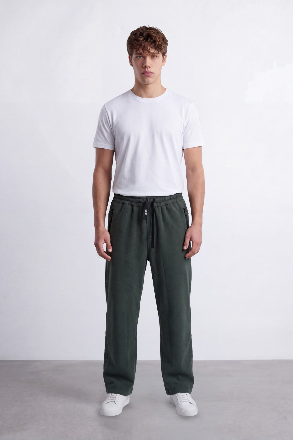 Men's Tomato Store Soft Twill Jogger Sweatpants Elastic Drawstring Waist Side Zip Pocket Detail Wide Leg