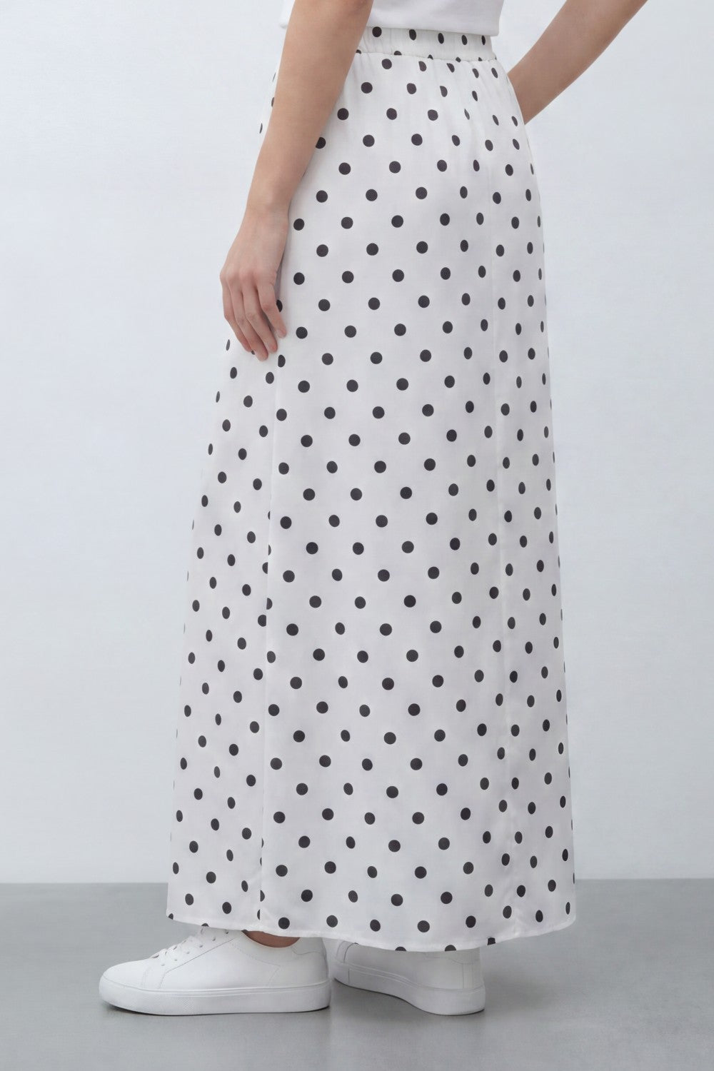 Women’s Tomato Store Dot Flow Maxi Skirt With Smooth Woven Texture Allover Polka Dot Print Regular