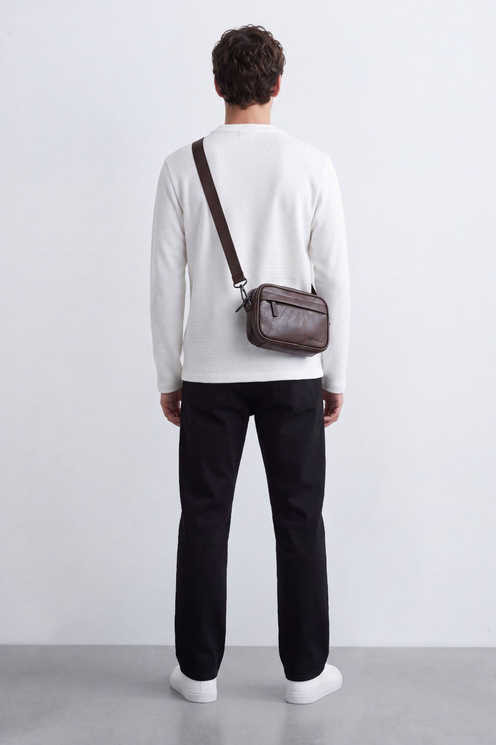 Men's Tomato Store Textured Waffle Knit Long Sleeve Top Minimal Chest Detail Crew Neck T-Shirt