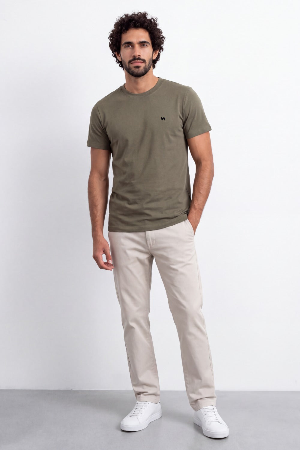 Men's Tomato Store Combed  T-Shirt Minimal Chest Emblem Clean Crew Neck Short Sleeve Slim Fit