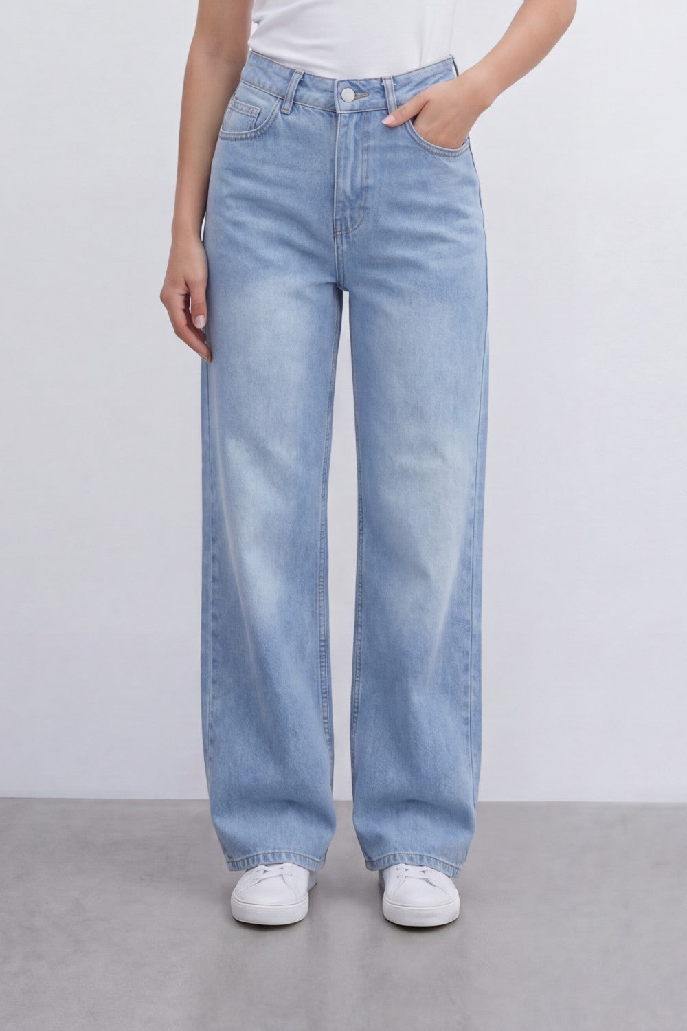 Women’s Tomato Store Sky Fade Wide Leg Jeans With Washed Denim Texture Soft Whisker Fade Effect Vertical Grain Pants
