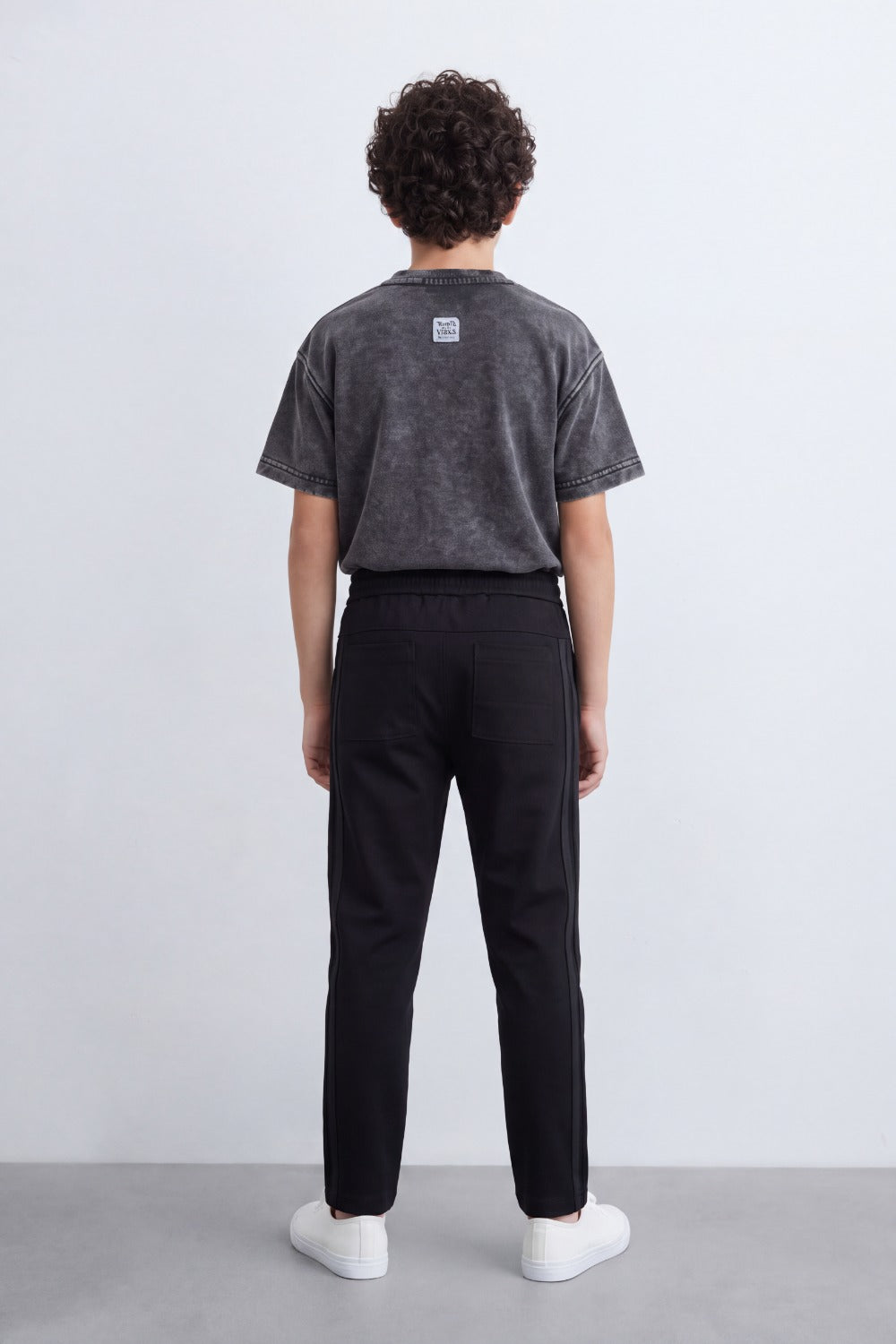 Men's Tomato Store Soft Twill Cargo Jogger Pants Patch Pocket Detail Elastic Drawstring Wide Leg