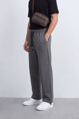 Men's Tomato Store Soft Twill Cargo Jogger Sweatpants Patch Pocket Detail Elastic Drawstring Wide Leg