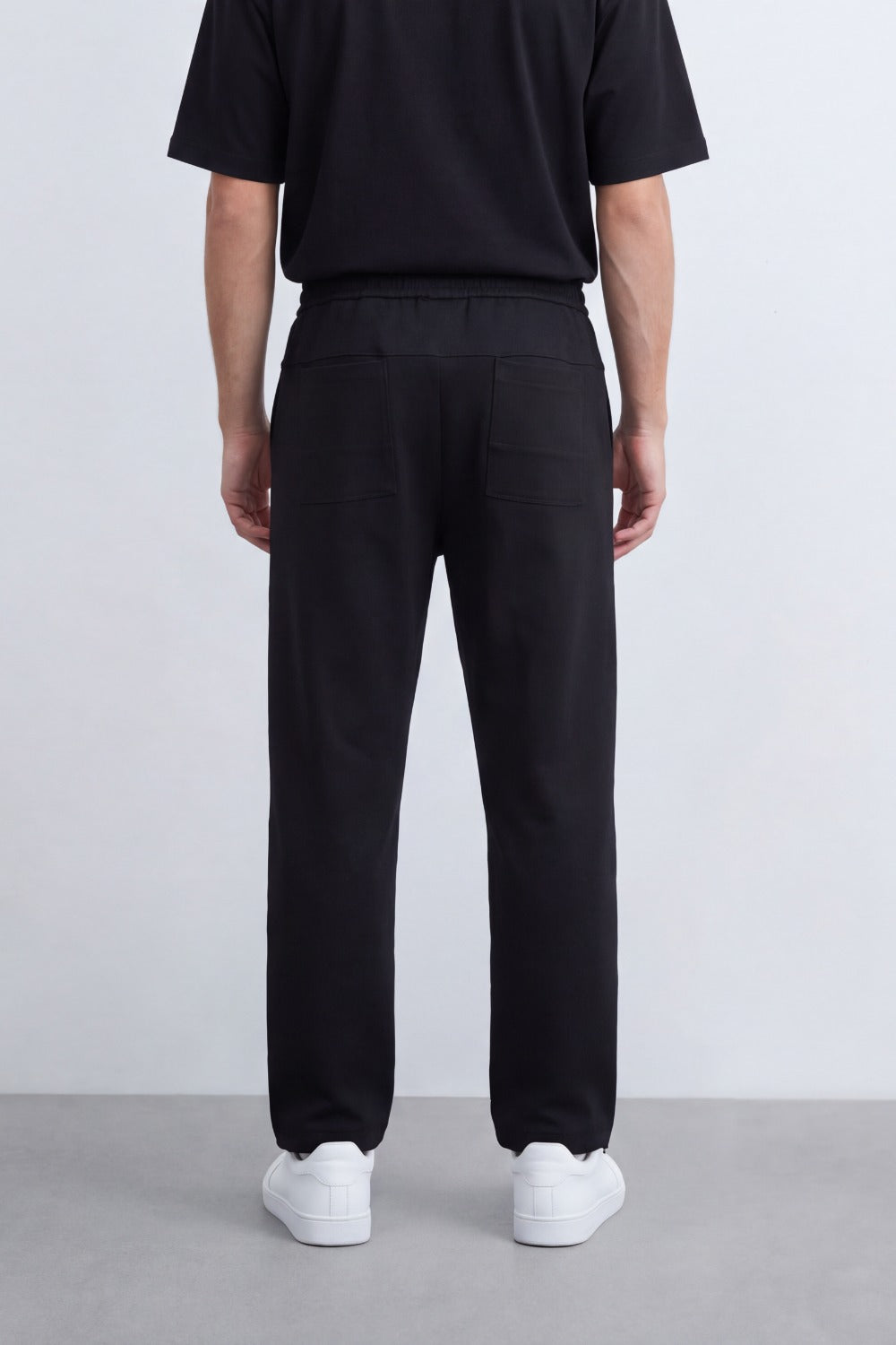 Men's Tomato Store Soft Twill Cargo Jogger Sweatpants Patch Pocket Detail Elastic Drawstring Wide Leg