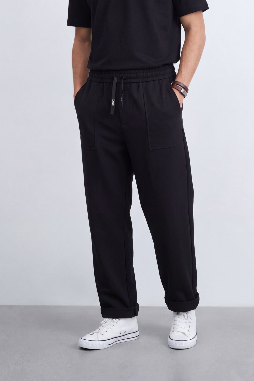 Men's Tomato Store Soft Twill Cargo Jogger Sweatpants Patch Pocket Detail Elastic Drawstring Wide Leg