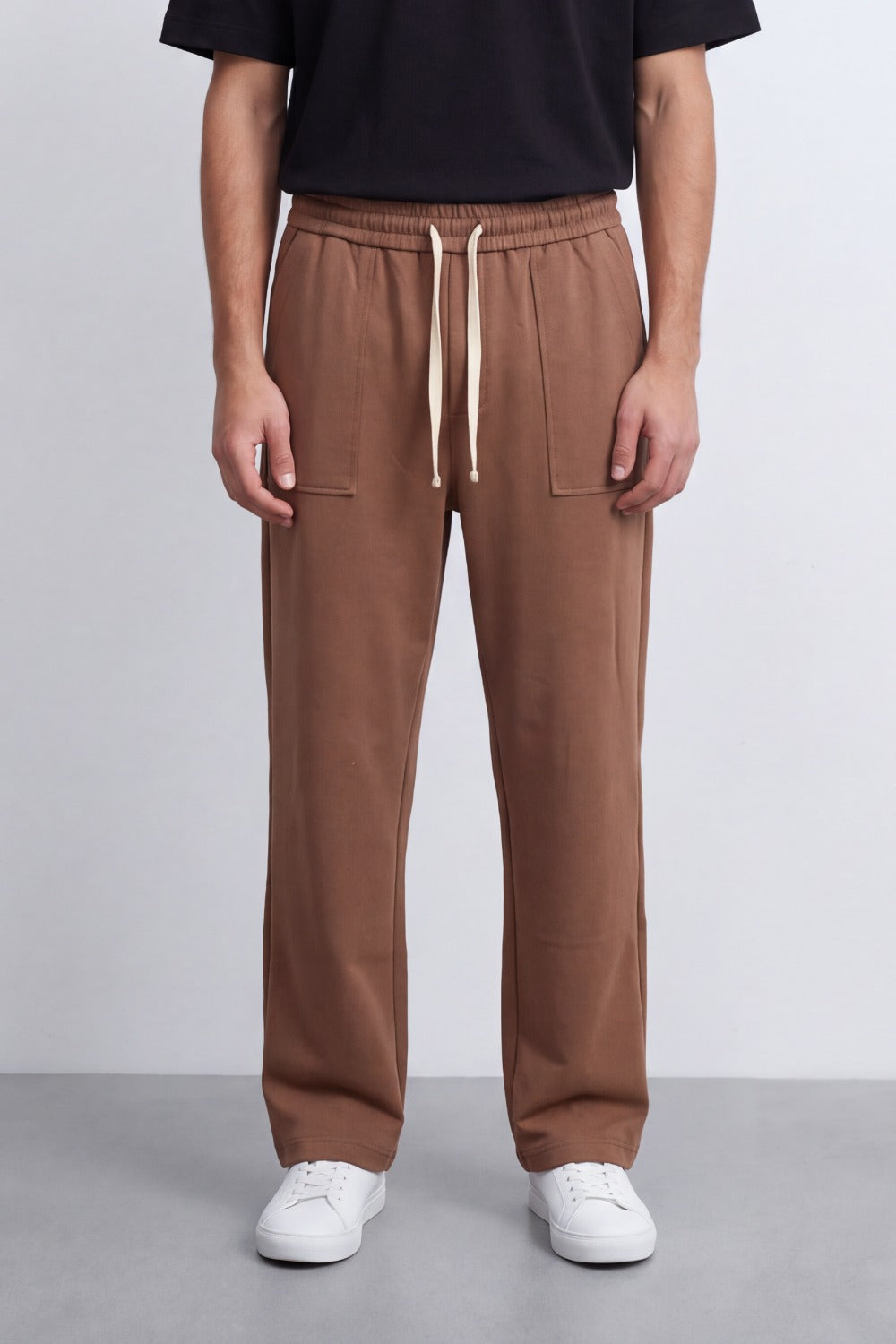 Men's Tomato Store Soft Twill Cargo Jogger Sweatpants Patch Pocket Detail Elastic Drawstring Wide Leg