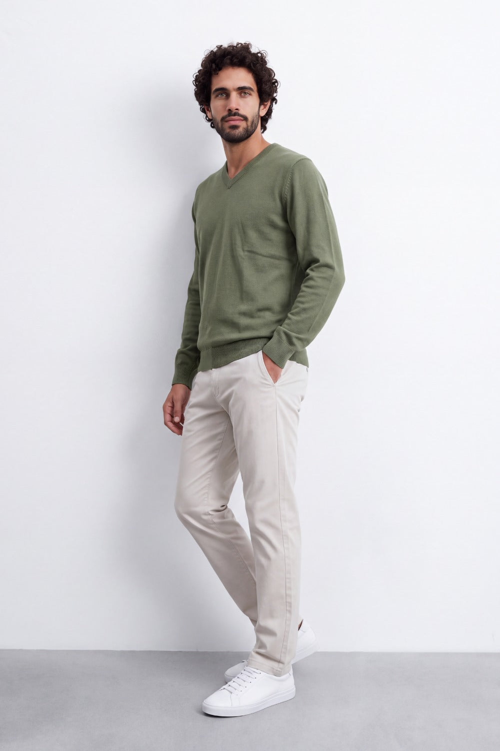 Men's Tomato Store Fine Knit V-Neck Sweater Soft Lightweight Texture Ribbed Cuffs