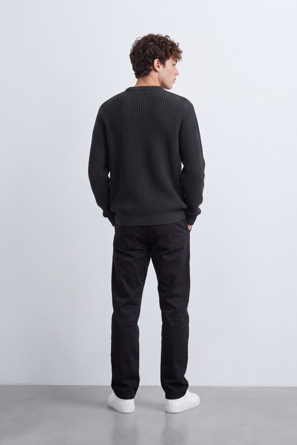 Men's Tomato Store Ribbed Knit Pullover V-Neck Clean Textured Finish