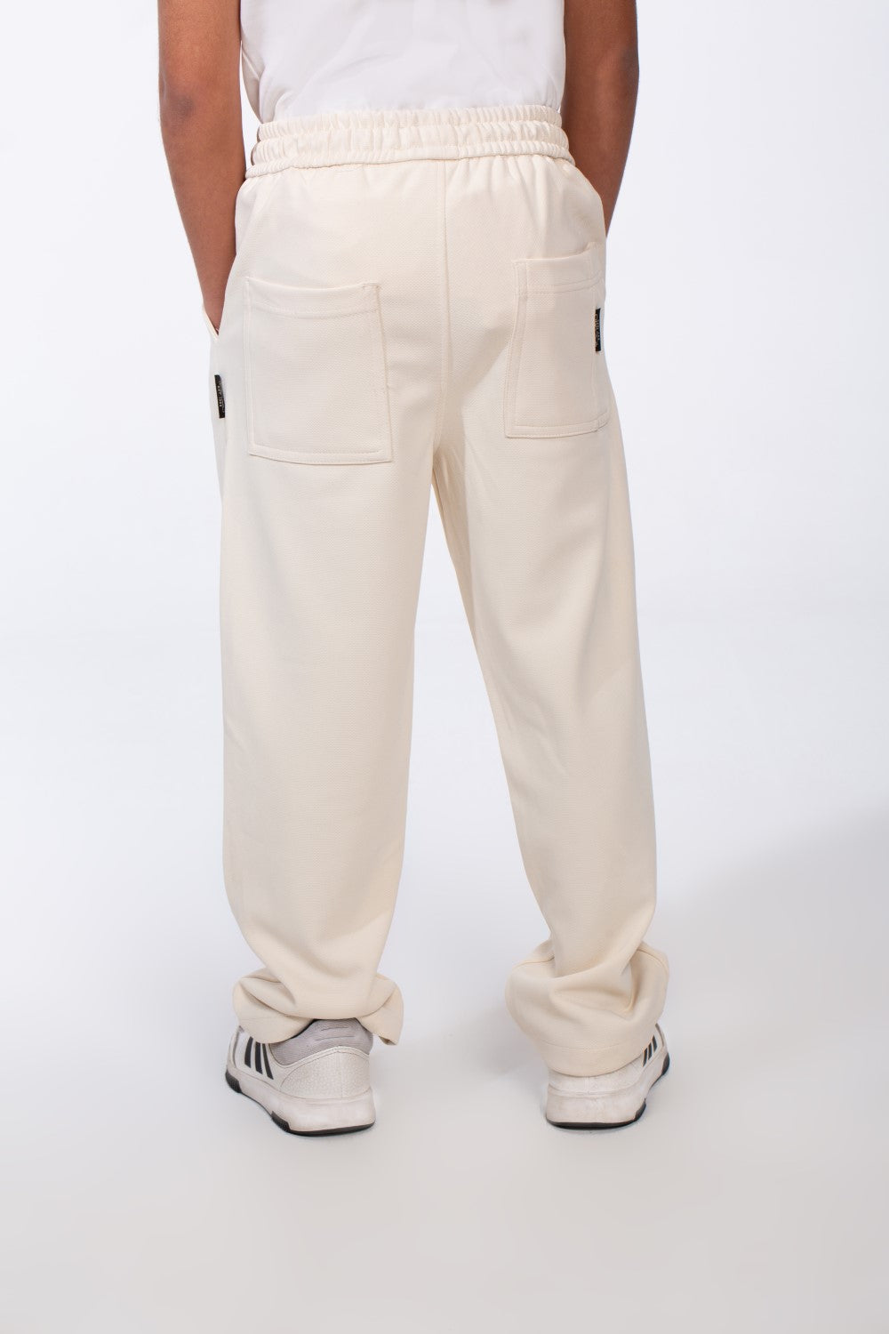 Boy's Elasticated Ribbed Waistband Deep Side Seam Pockets Over Size Fit Casual Outings Sweat Pants