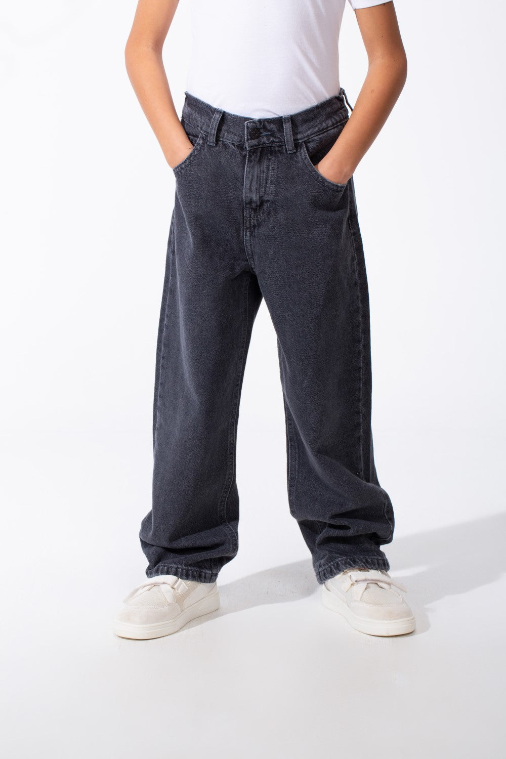 Boy's Classic Boyfriend Design Secure Button Zipper Fly Closure Traditional Five-pocket Layout Relaxed Fit Suitable For Casual Occasion Jains Pants