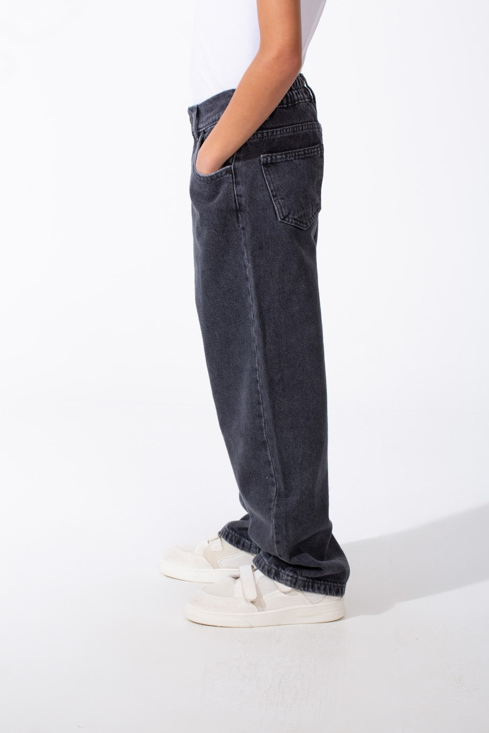 Boy's Classic Boyfriend Design Secure Button Zipper Fly Closure Traditional Five-pocket Layout Relaxed Fit Suitable For Casual Occasion Jains Pants
