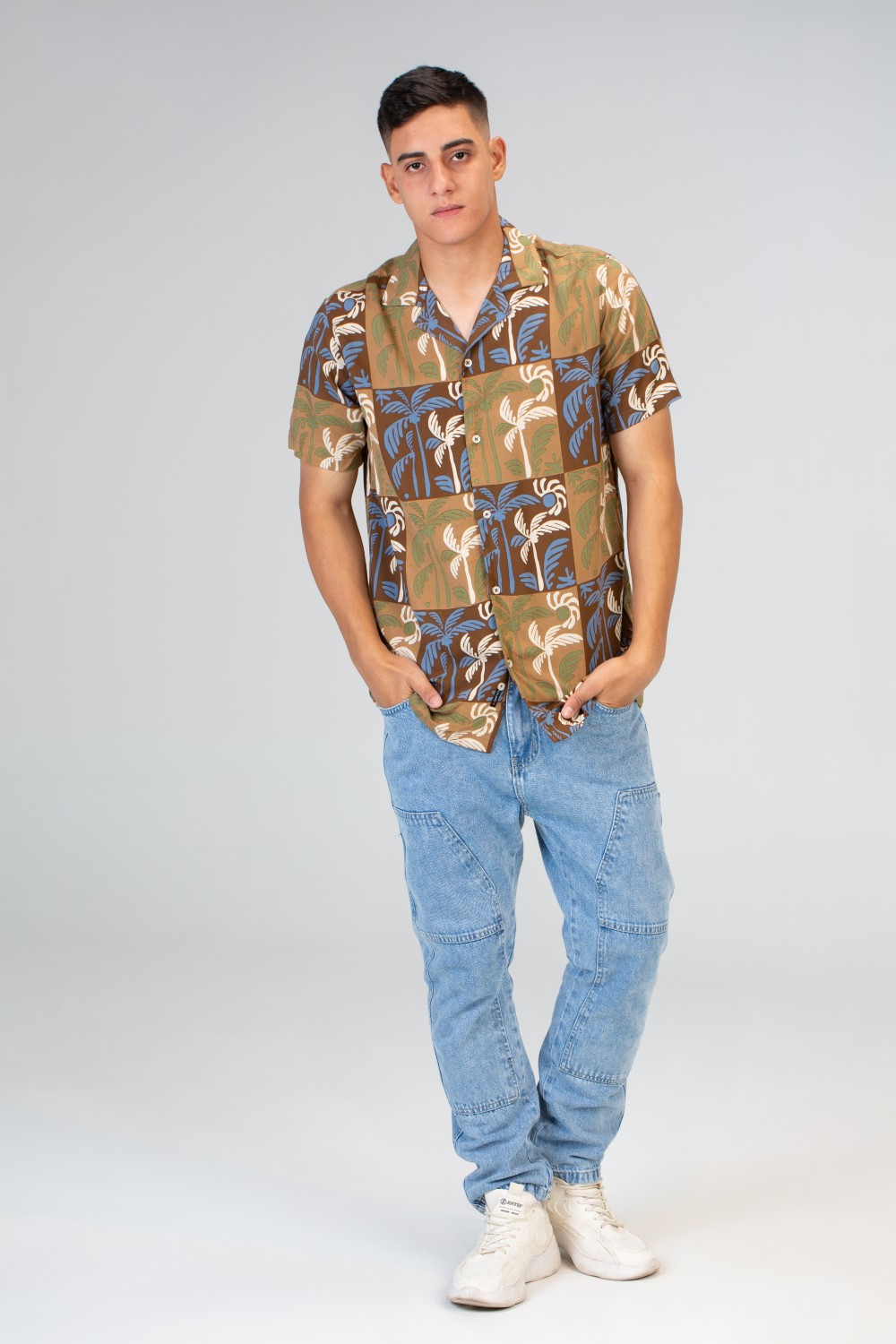 【 OMMO】VOLUME SLEEVE FOOD BZ(KHAKI/38) Khaki Field Titanium Auto - Dial color:Black - H70205830