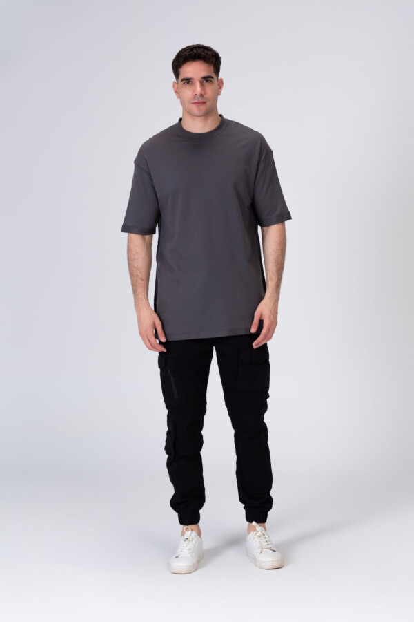 Mens Half Sleeve T-shirt With A Round Neck And A Shoulder Line