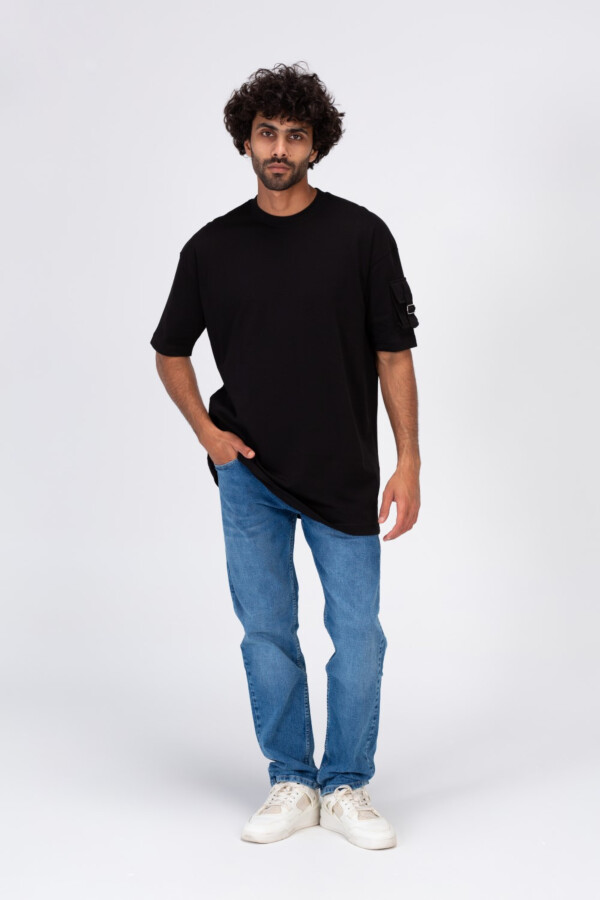 Mens Round Basic Plain T-Shirt With Shoulder Pocket And A Unique Cut