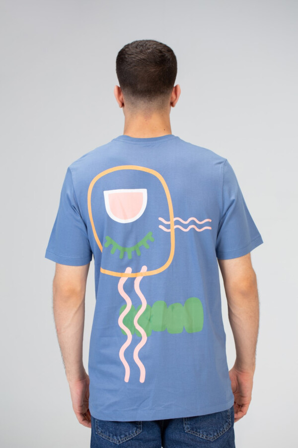 تيشيرت رجالي سليم فيت ياقة مستديرة بجيب أمامي متميز