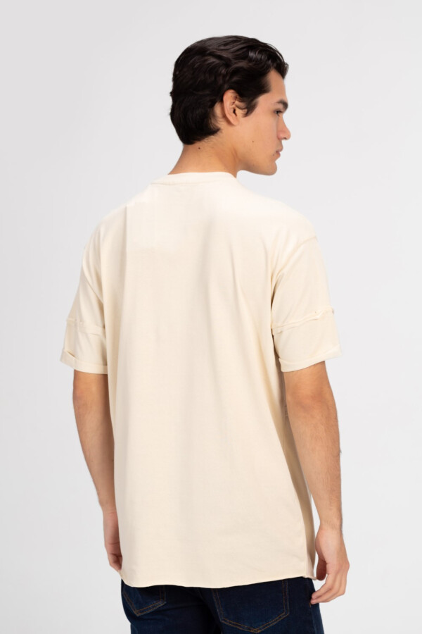 Men's Round Neck Oversized T-shirt In Modern Cut