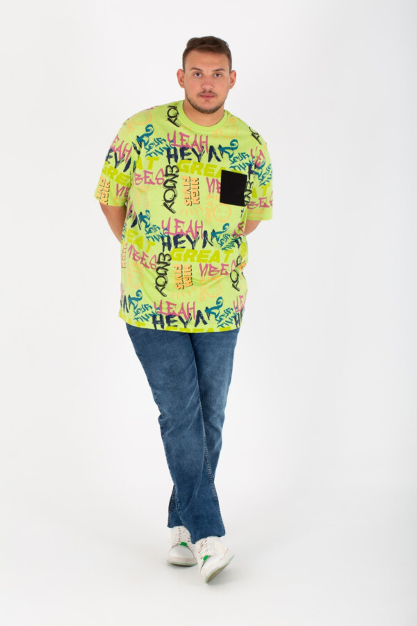 تيشرت رجالي بيج سايز راوند جاكار بطباعة كاملة وجيب من الامام