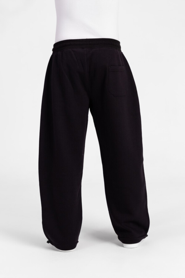 سويت بانتس رجالي بطبعة توميتو اوفر سايز 