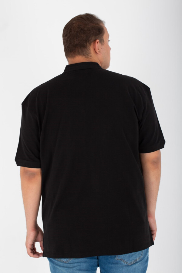 تيشرت بولو رجالي بيج سايز مطبوع نص كم بأزرار أمامية