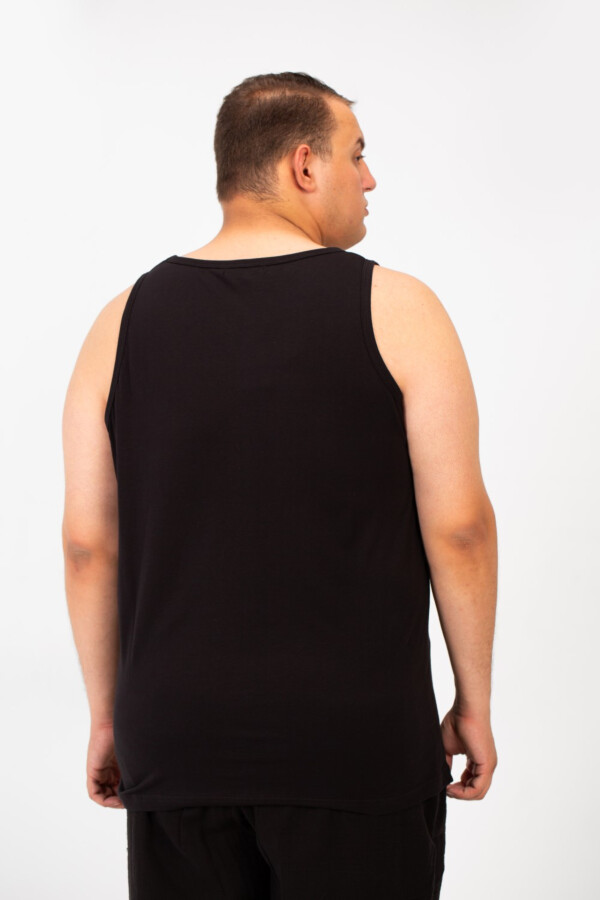 تيشرت بيج سايز رجالي كات بياقة واسعة وطبعة نص أمامية