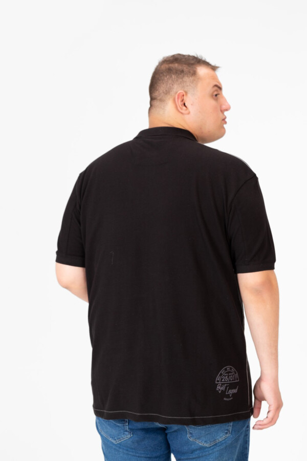 تيشرت بولو بيج سايز رجالي مطبوع بنصف أزرار