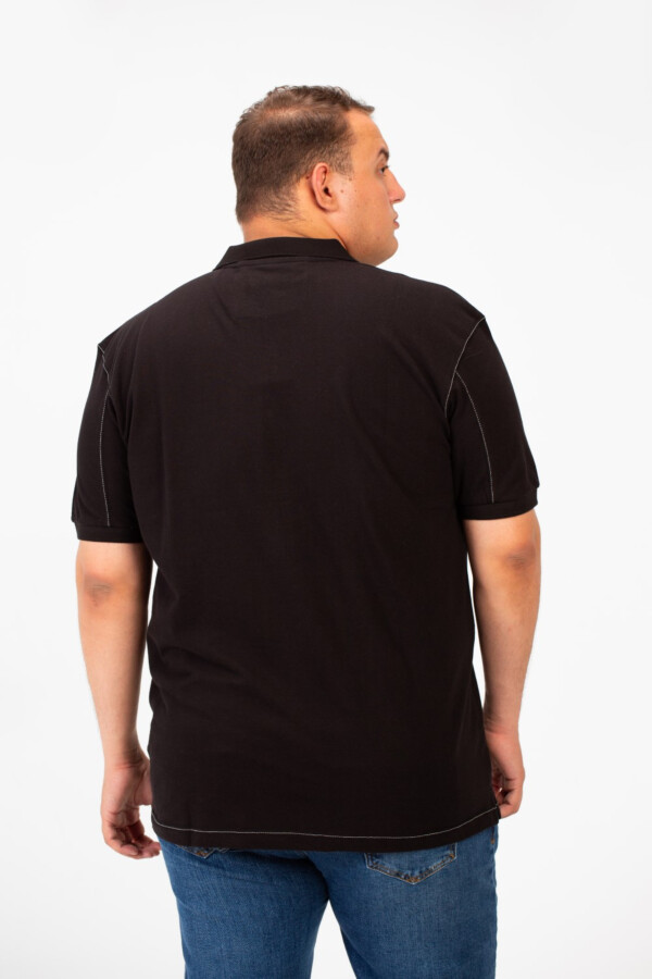 تيشرت بولو بيج سايز رجالي بنصف سوستة وطبعة أمامية نصف أكمامِ