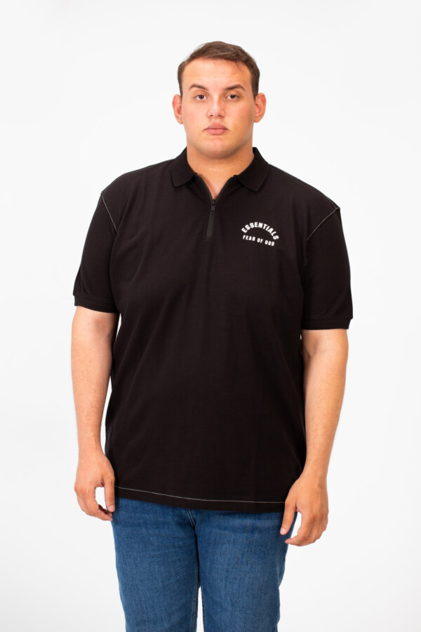 تيشرت بولو بيج سايز رجالي بنصف سوستة وطبعة أمامية نصف أكمامِ