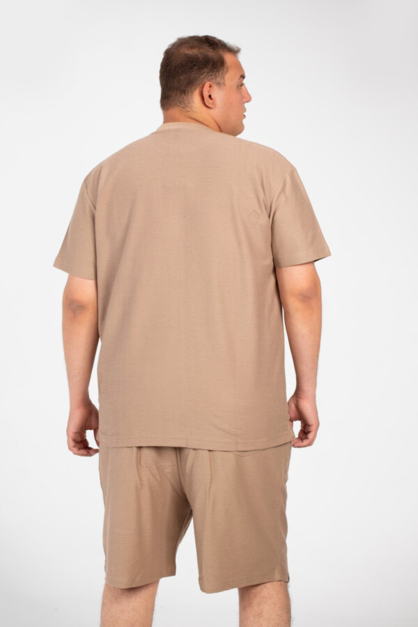 Men's Summer Big Size Outfit Set Half Sleeved T-Shirt With Front Pocket & Short