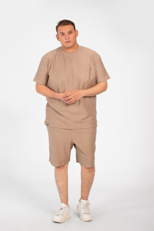 Men's Summer Big Size Outfit Set Half Sleeved T-Shirt With Front Pocket & Short