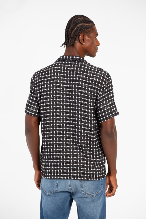 قميص رجالي منقط بأكمام قصيرة سليم فيت بتصميم عصري عالي الجودة