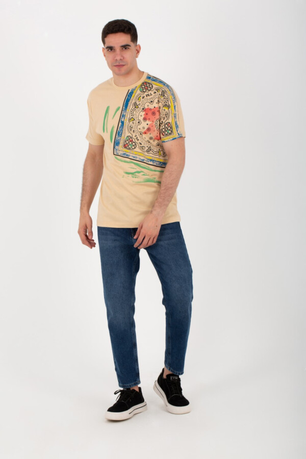 Mens Jakar T-shirt With Round Neck And Short Sleeves With A Colorful Front Print