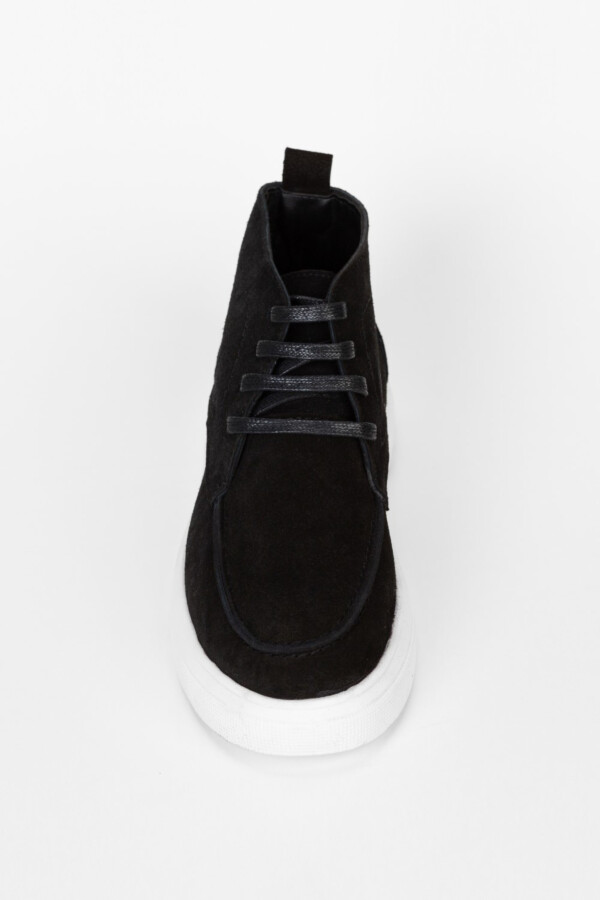 حذاء رجالي شمواه عالي بتصميم عصري