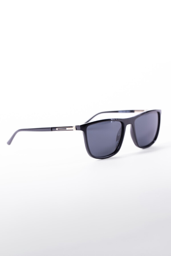 Men's Tomato Casual Sunglasses With A Distinctive Design
