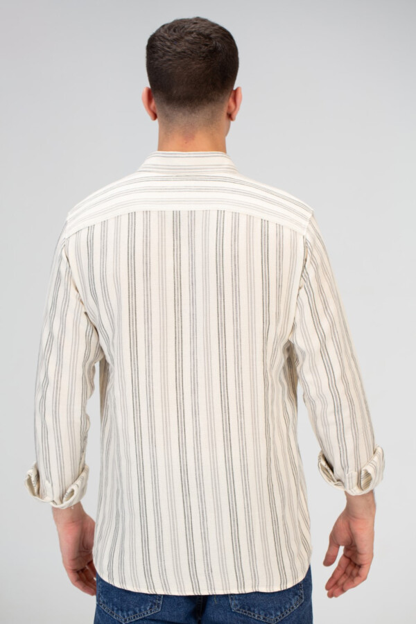 قميص رجالي مقلم سليم فيت بكم وأزرار أمامية