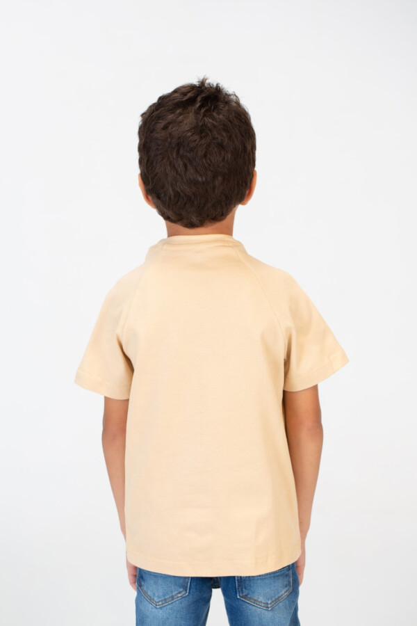 تيشيرت أولادي ياقة دائرية نص كم بطباعة أمامية