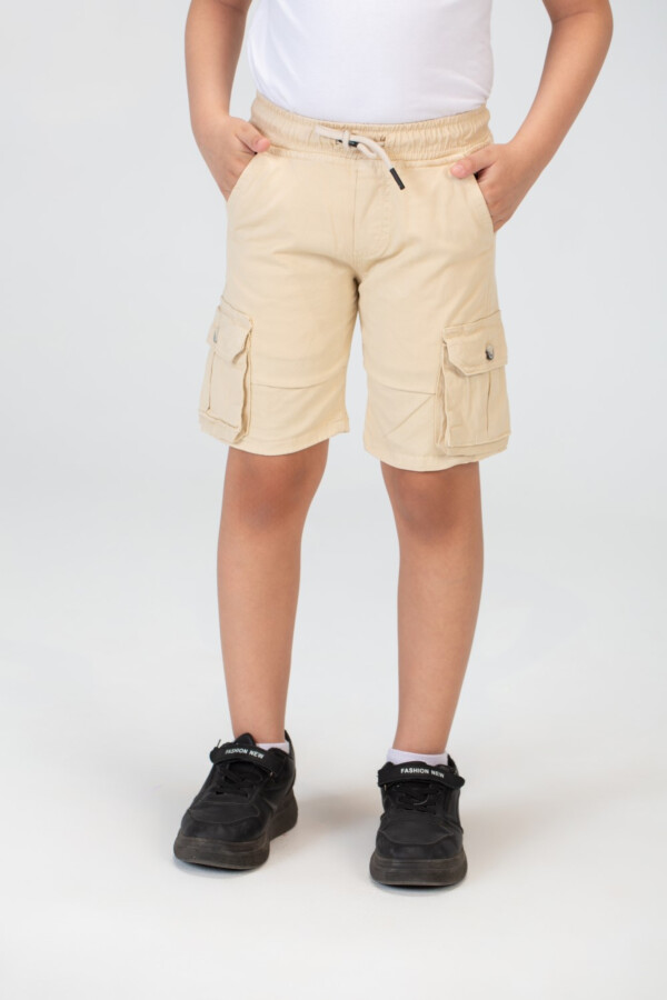 Boys Gabardine Shorts With Side Pockets And Basic Details